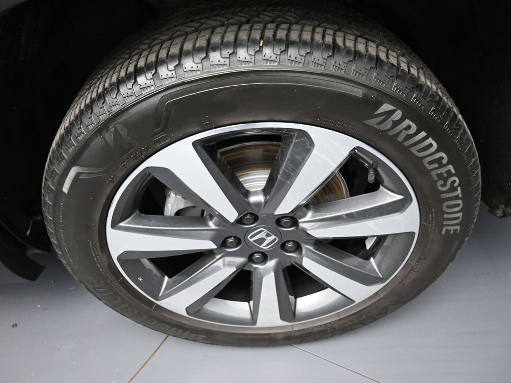 Used 2023 Honda Pilot Touring image 15