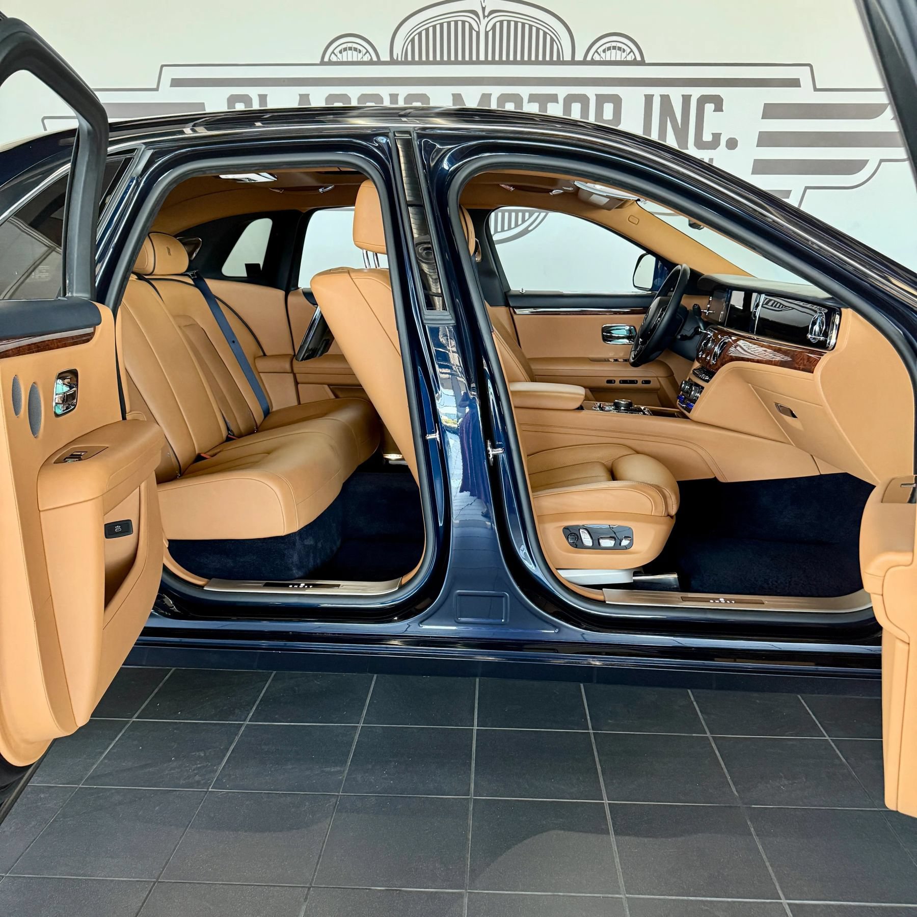 Used 2021 Rolls-Royce Ghost AWD/4WD image 10