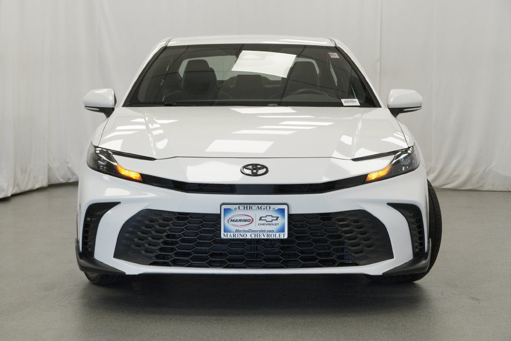 Used 2025 Toyota Camry SE FWD image 13