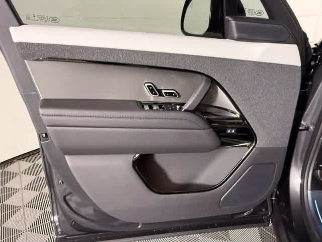 New 2027 Land Rover Range Rover Sport Dynamic SE AWD/4WD image 20