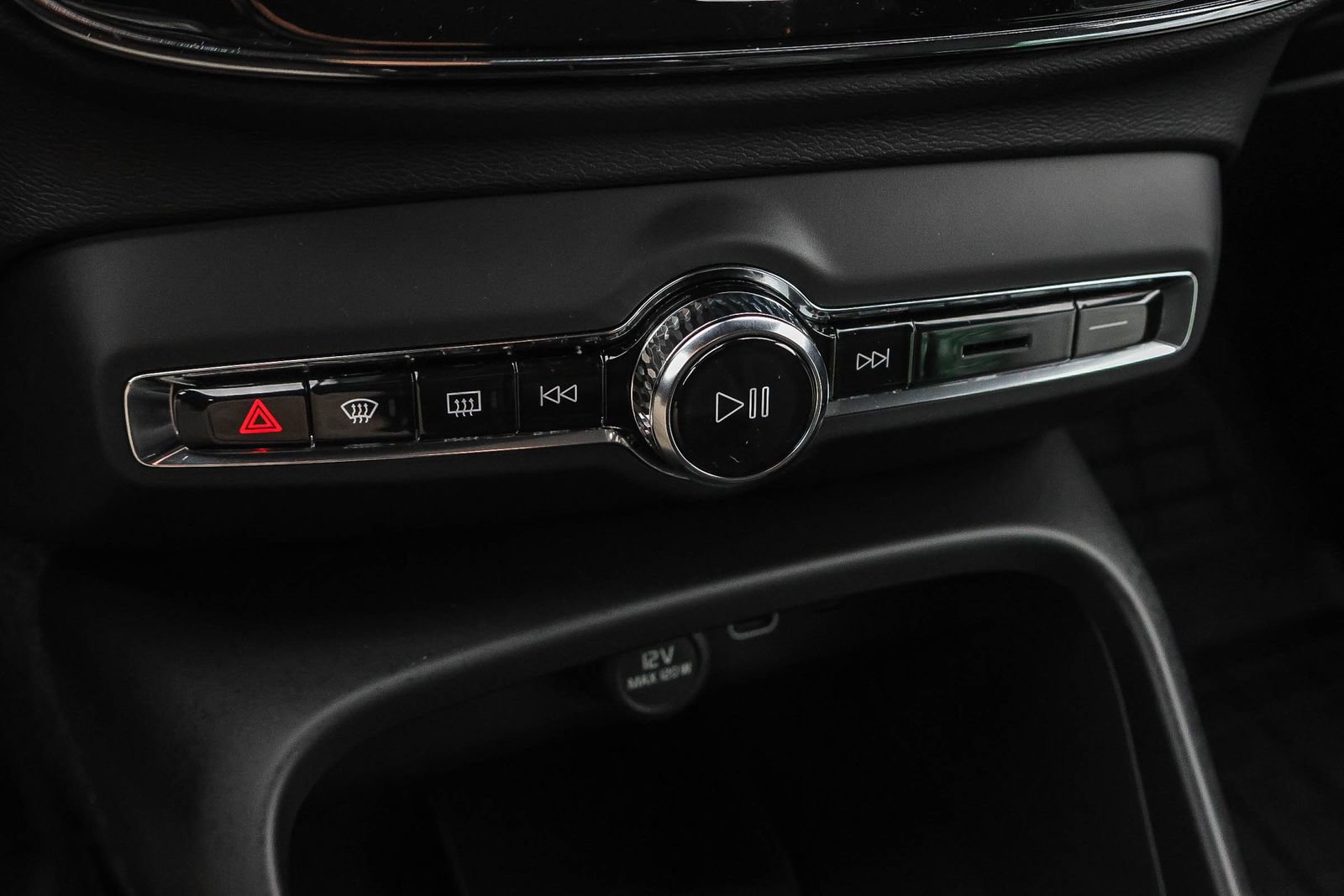 New 2026 Volvo XC40 B5 Ultra w/ Climate Package image 35