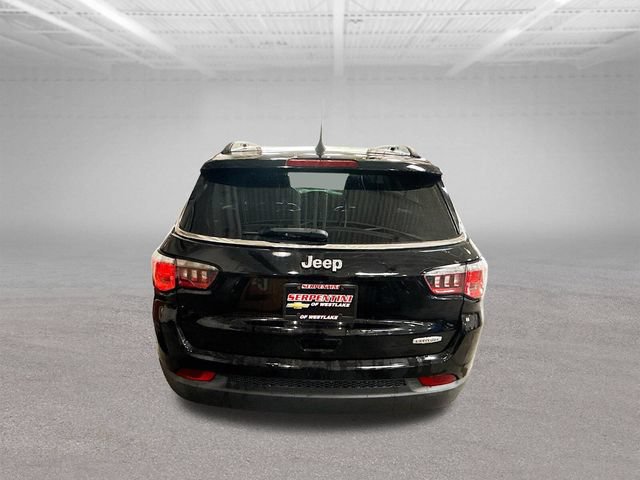 Used 2018 Jeep Compass Latitude w/ Popular Equipment Group FWD image 7