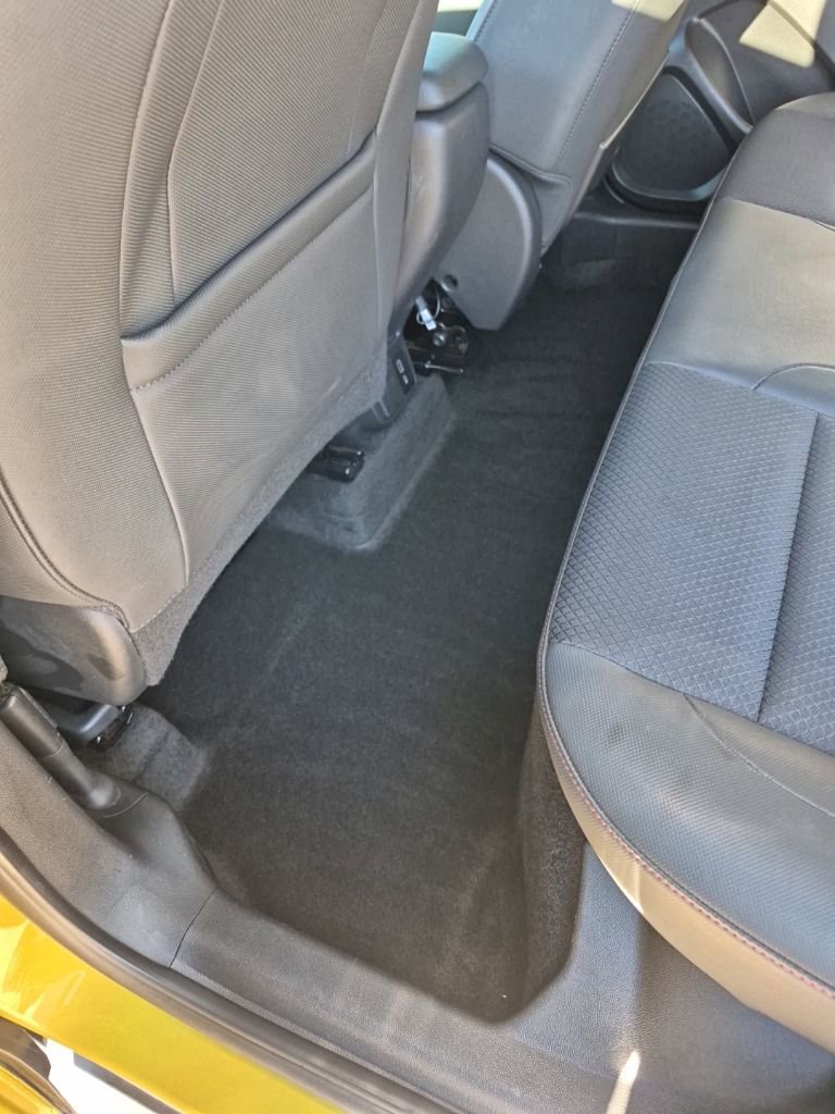 Used 2023 Chevrolet TrailBlazer RS w/ Sun and Liftgate Package FWD image 26