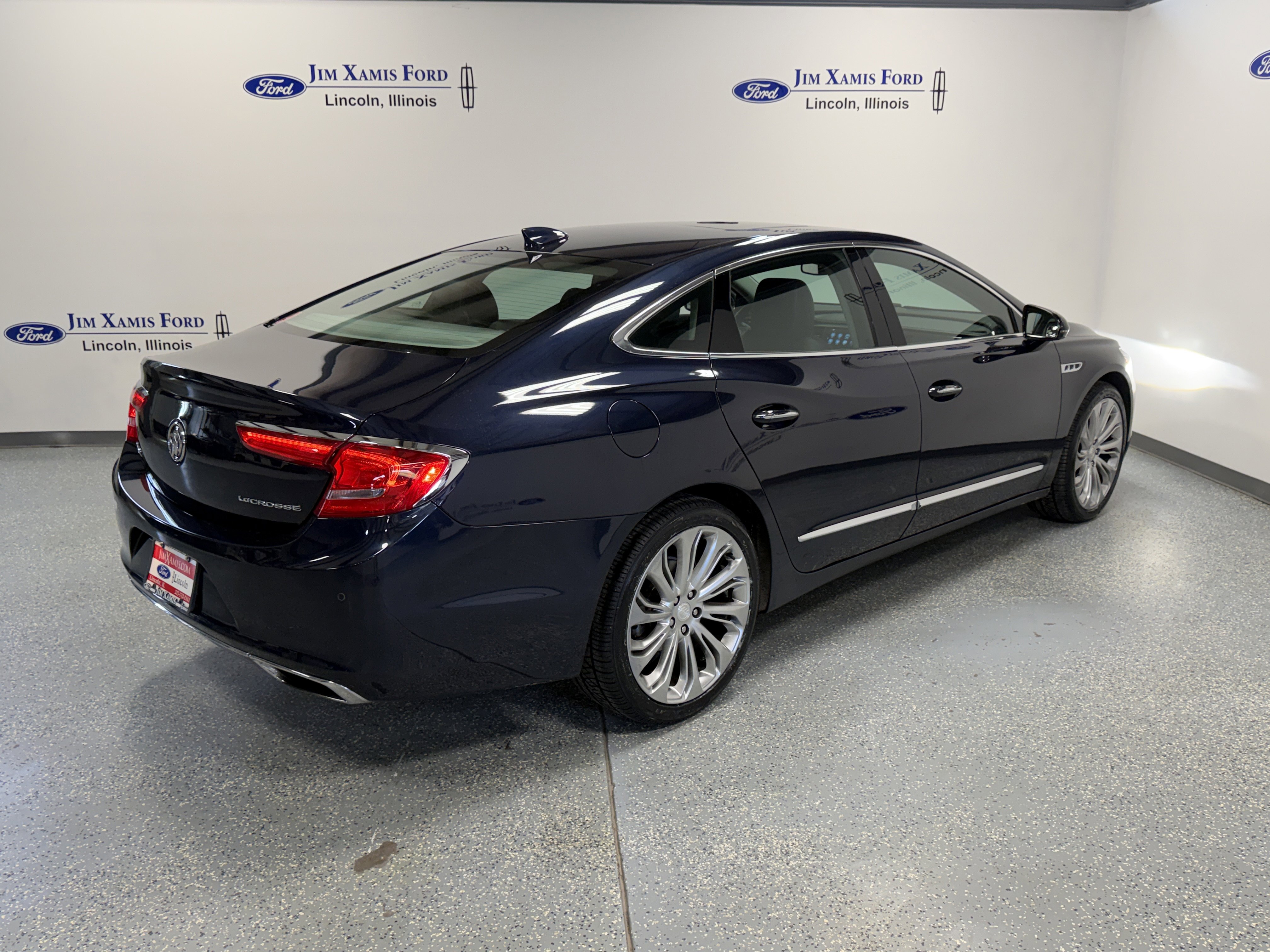 Used 2017 Buick LaCrosse Essence w/ Dynamic Driver Package FWD image 30