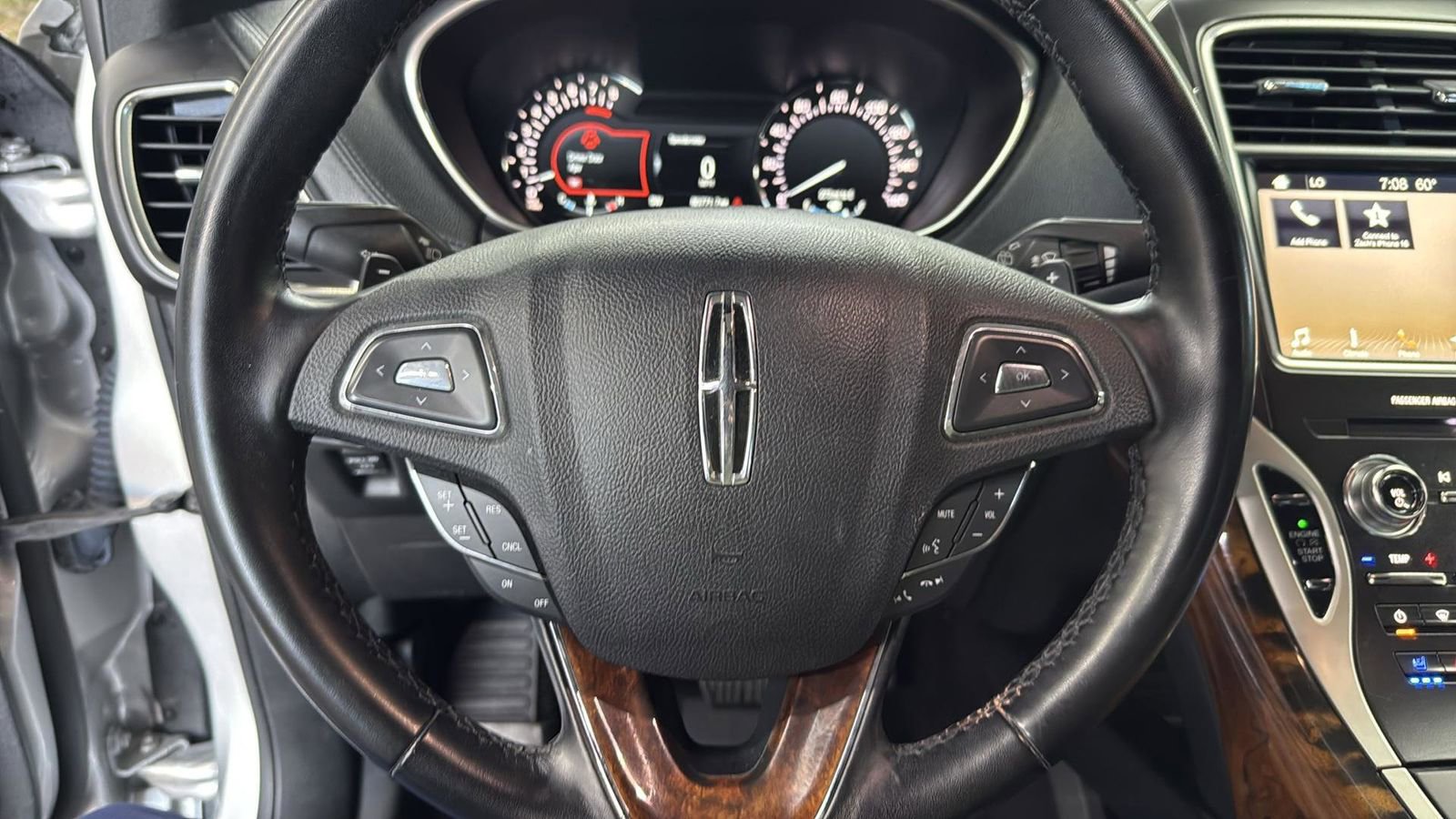 Used 2018 Lincoln MKX Reserve image 14