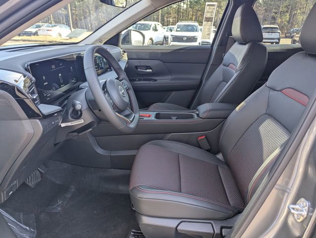 New 2026 Nissan Kicks SR w/ Cold Weather Package image 19