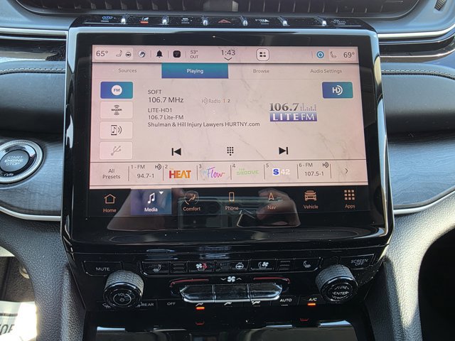 Used 2022 Jeep Grand Cherokee Limited 4xe w/ Luxury Tech Group II image 7