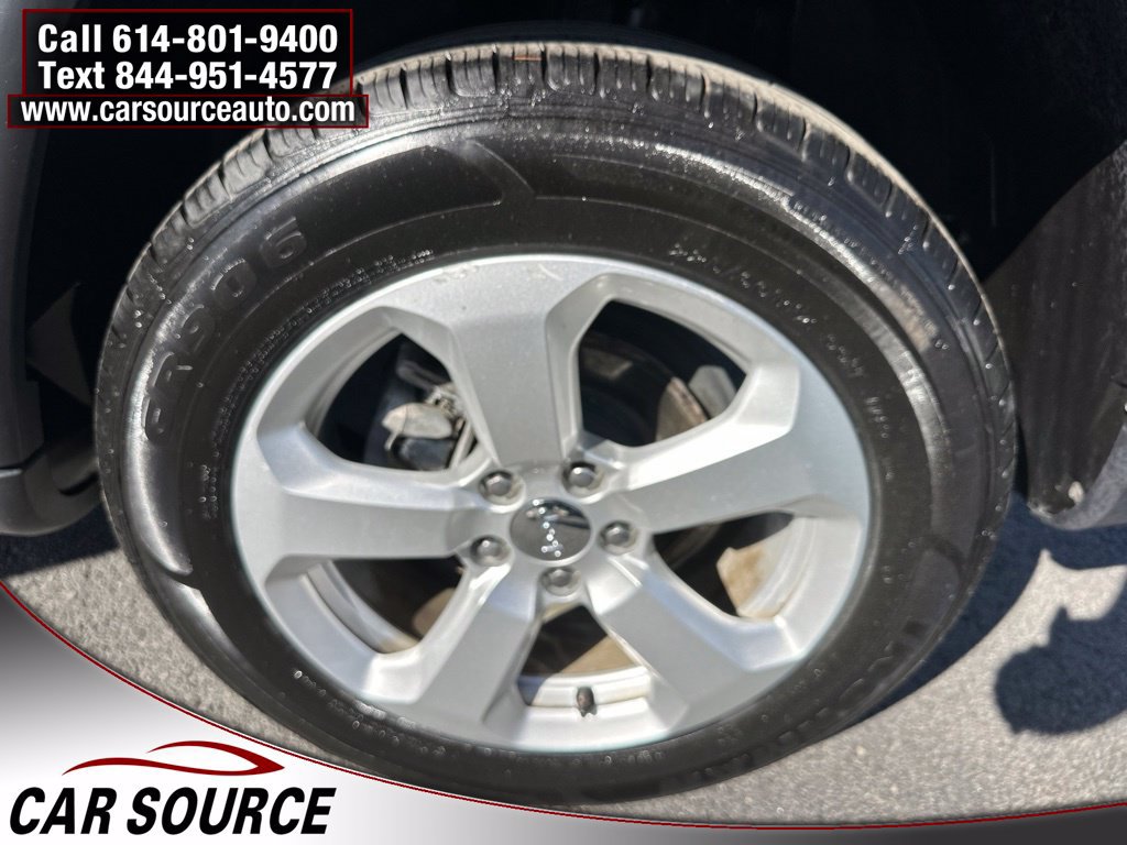 Used 2018 Jeep Compass Latitude w/ Popular Equipment Group FWD image 25
