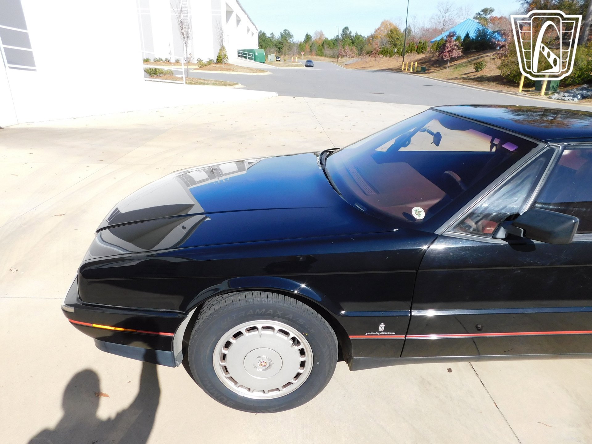 Used 1989 Cadillac Allante FWD image 11
