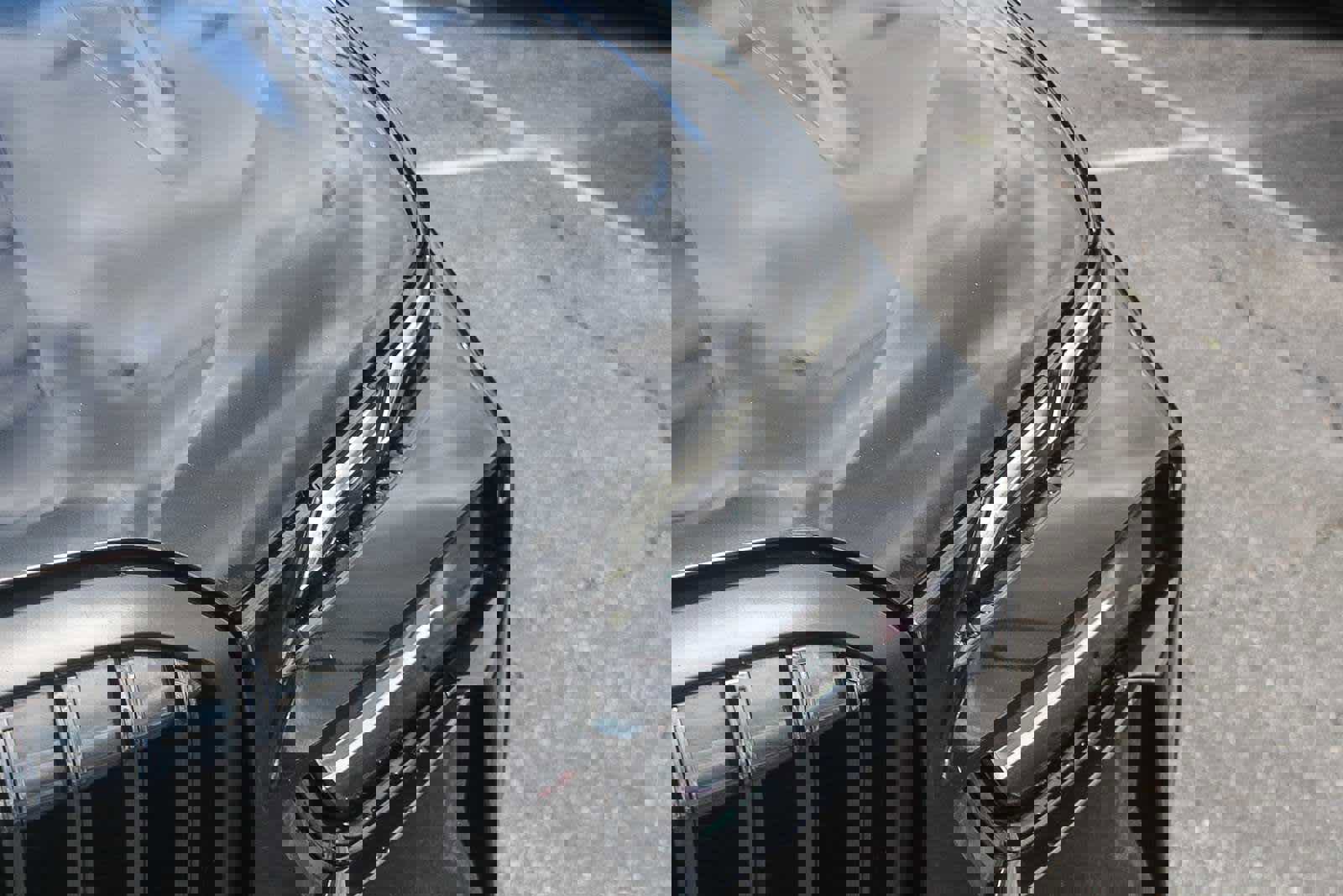 Used 2023 BMW X7 xDrive40i w/ M Sport Package image 10