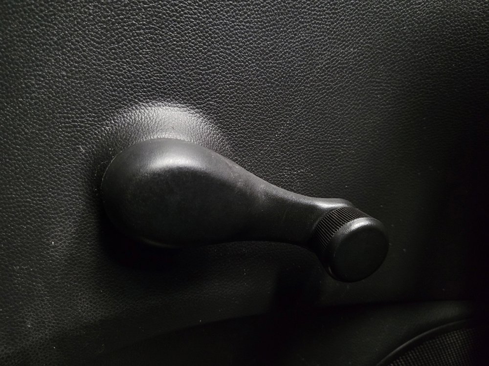 Used 2018 Chevrolet Spark LS image 27