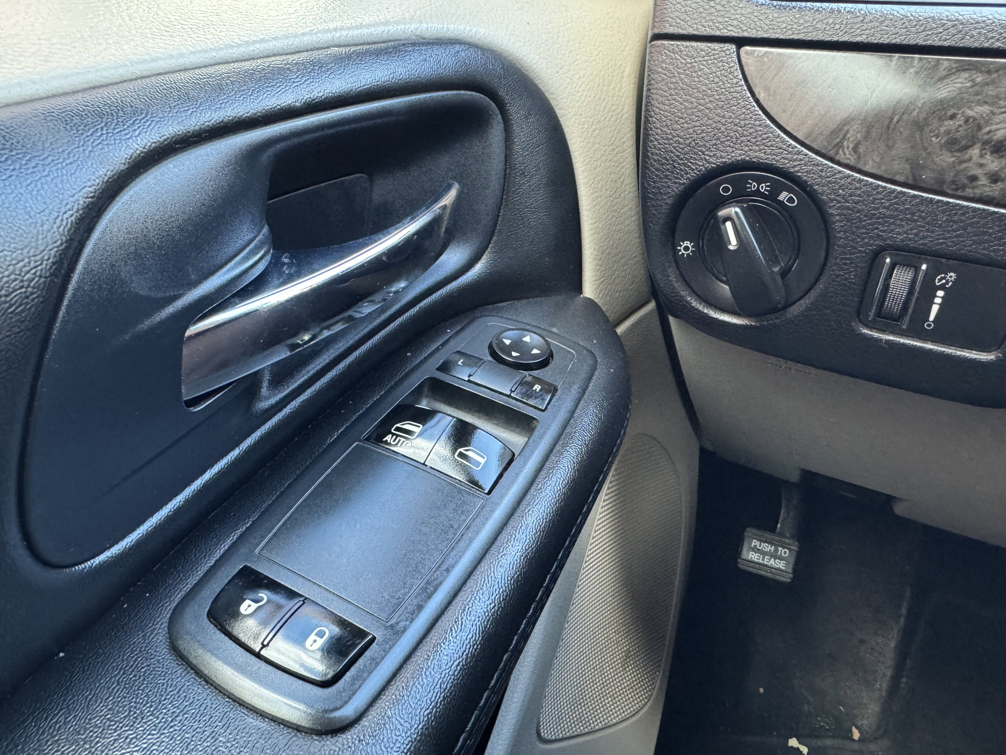 Used 2014 Dodge Grand Caravan SE w/ Quick Order Package 29E SE image 20