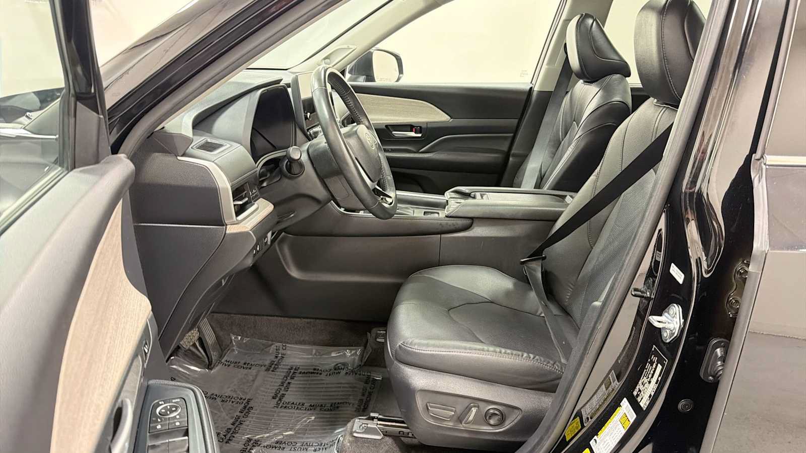 Certified 2024 Toyota Grand Highlander AWD image 13