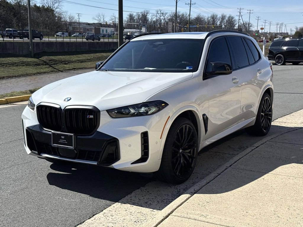Used 2025 BMW X5 M60i w/ Climate Comfort Package image 23