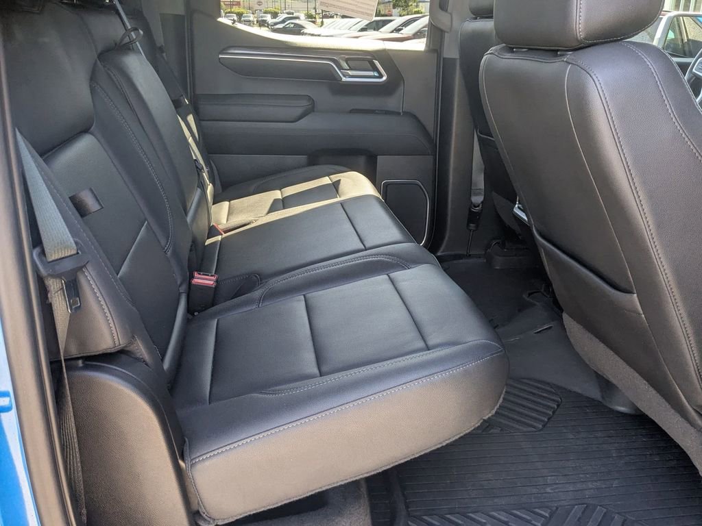 Used 2022 Chevrolet Silverado 1500 LTZ w/ LTZ Premium Package AWD/4WD image 30