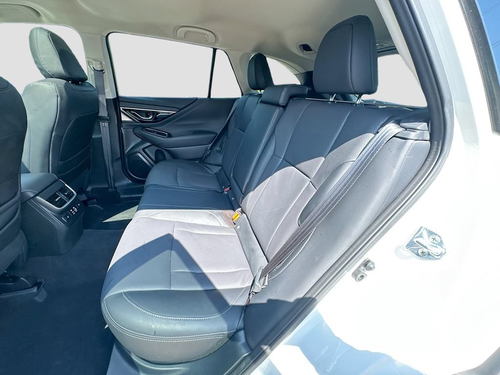 Certified 2025 Subaru Outback Limited AWD/4WD image 30