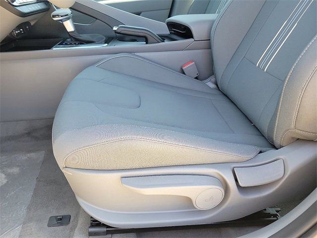 New 2025 Hyundai Elantra Sport image 15