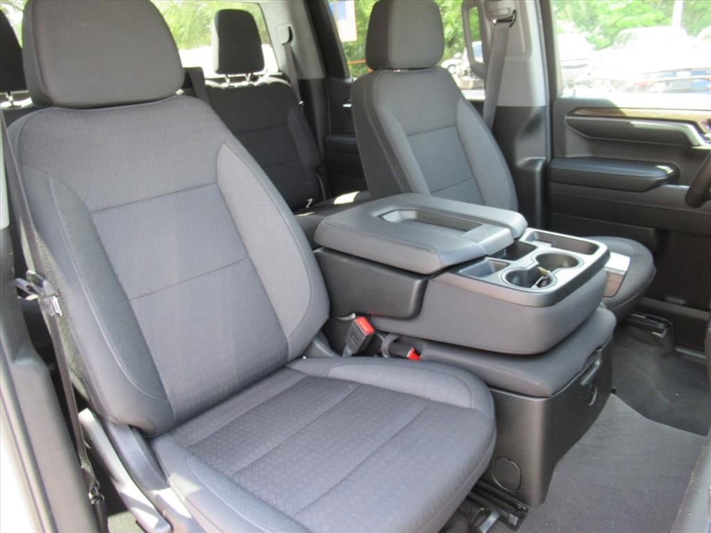 Used 2024 Chevrolet Silverado 1500 LT AWD/4WD image 9