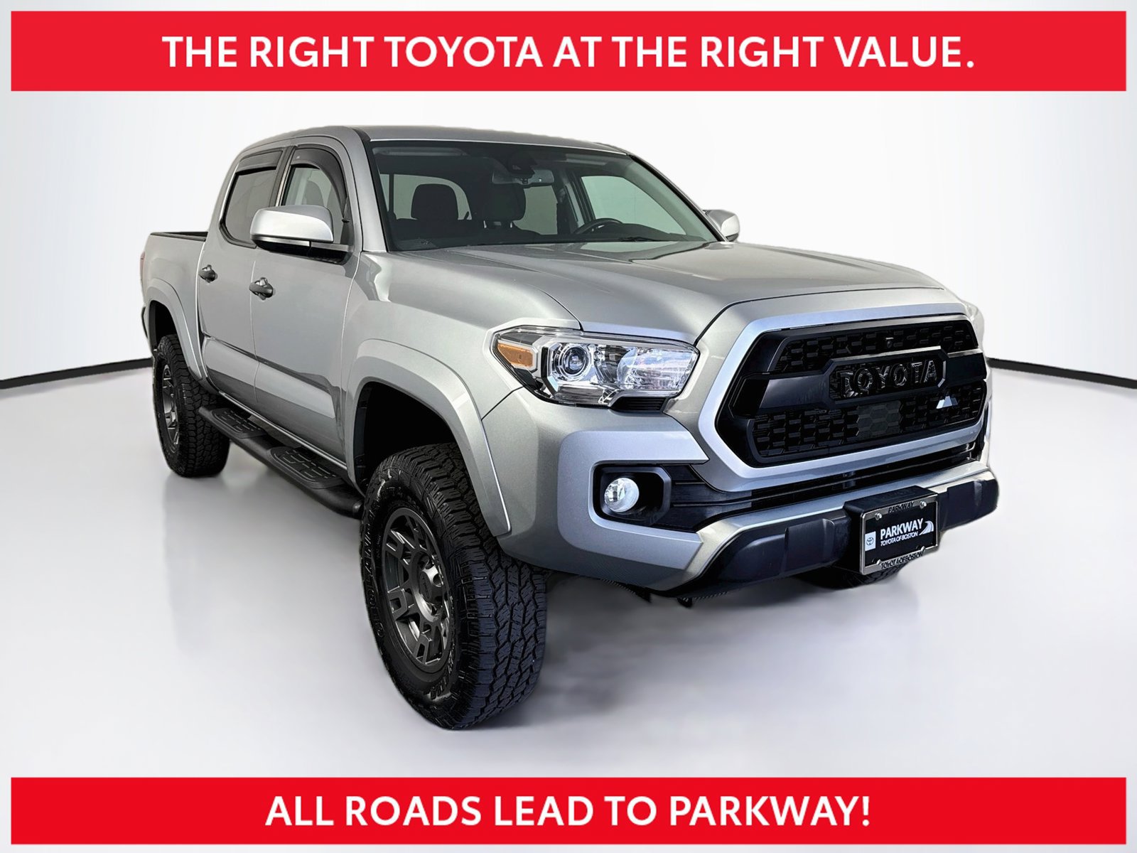 Used 2023 Toyota Tacoma SR5 AWD/4WD image 1