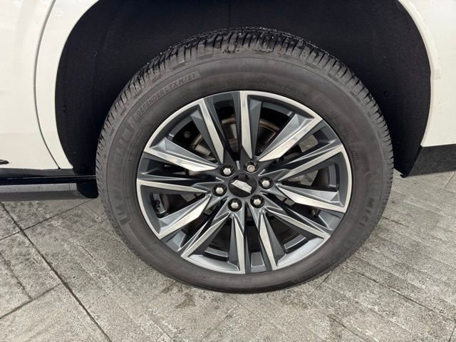 Used 2022 Cadillac Escalade Sport Platinum w/ Heavy-Duty Trailer Package image 4