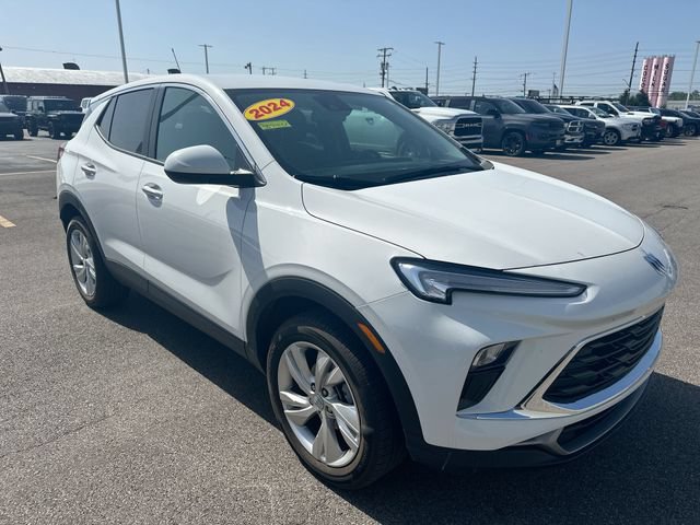 Used 2024 Buick Encore GX Preferred AWD/4WD image 11