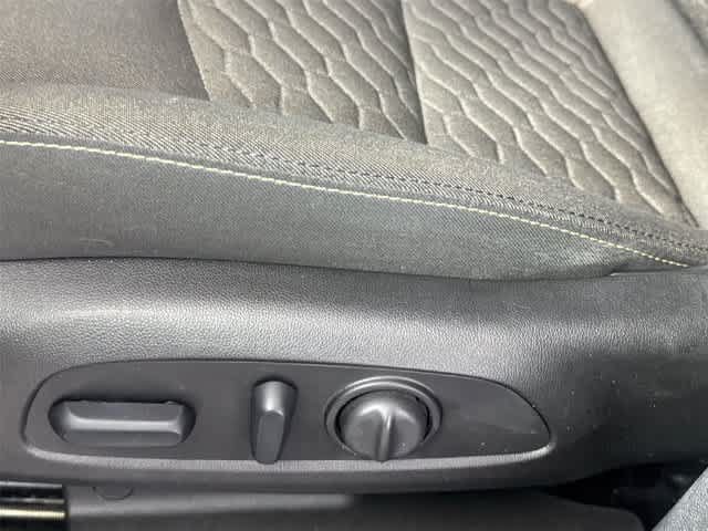 Used 2018 Chevrolet Equinox LT AWD/4WD image 13
