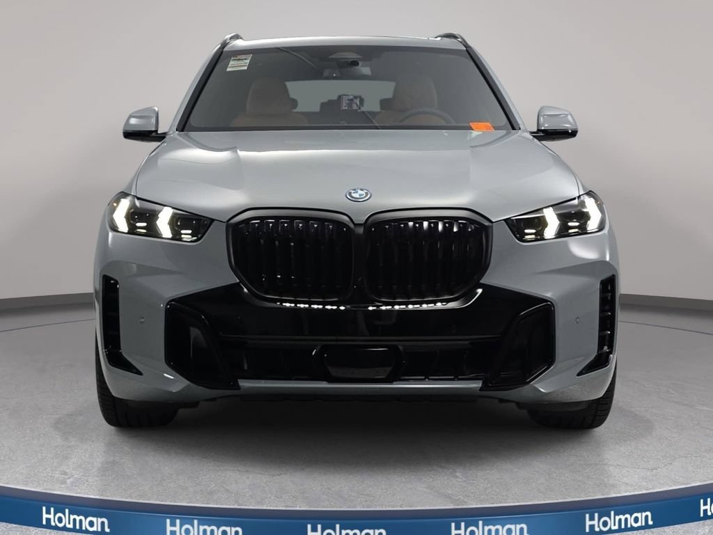 New 2026 BMW X5 xDrive50e w/ Executive Package AWD/4WD image 2