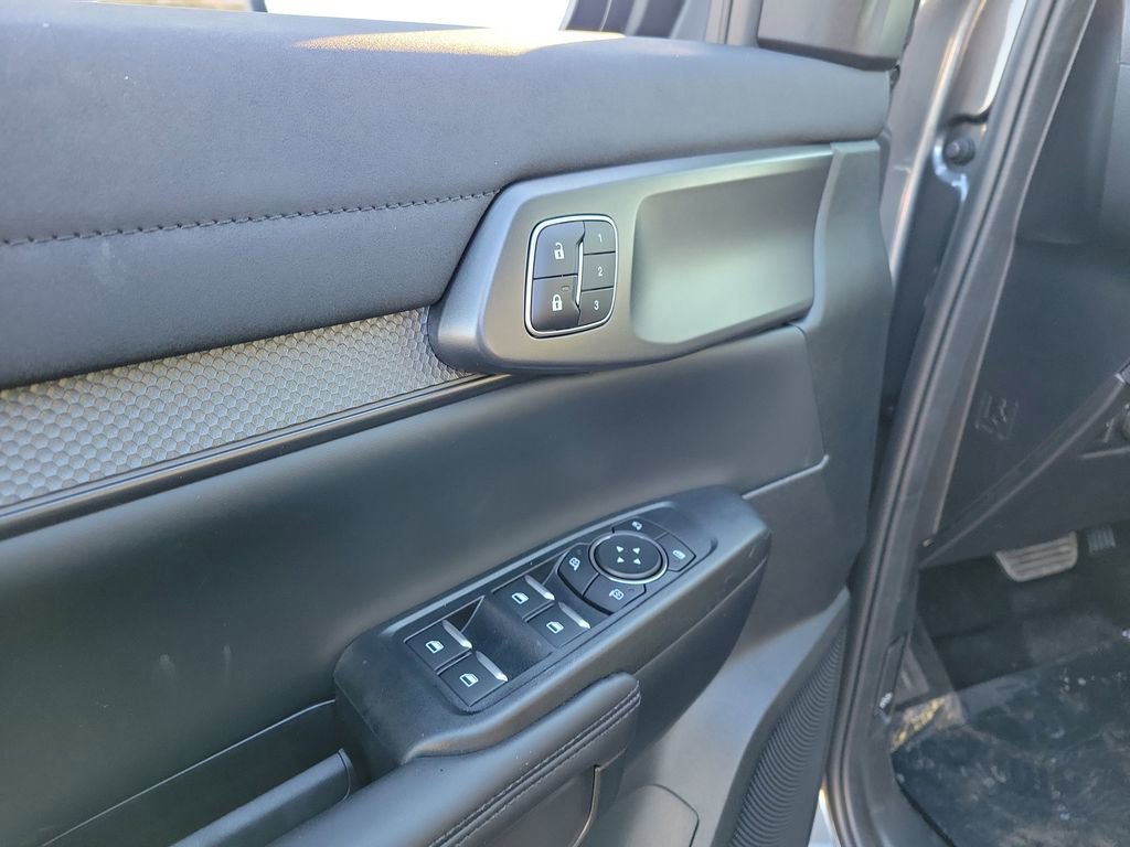 New 2025 Ford Ranger Raptor image 19