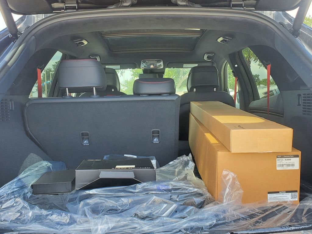 New 2025 Genesis GV70 3.5T Sport w/ Sport Advanced Package image 4