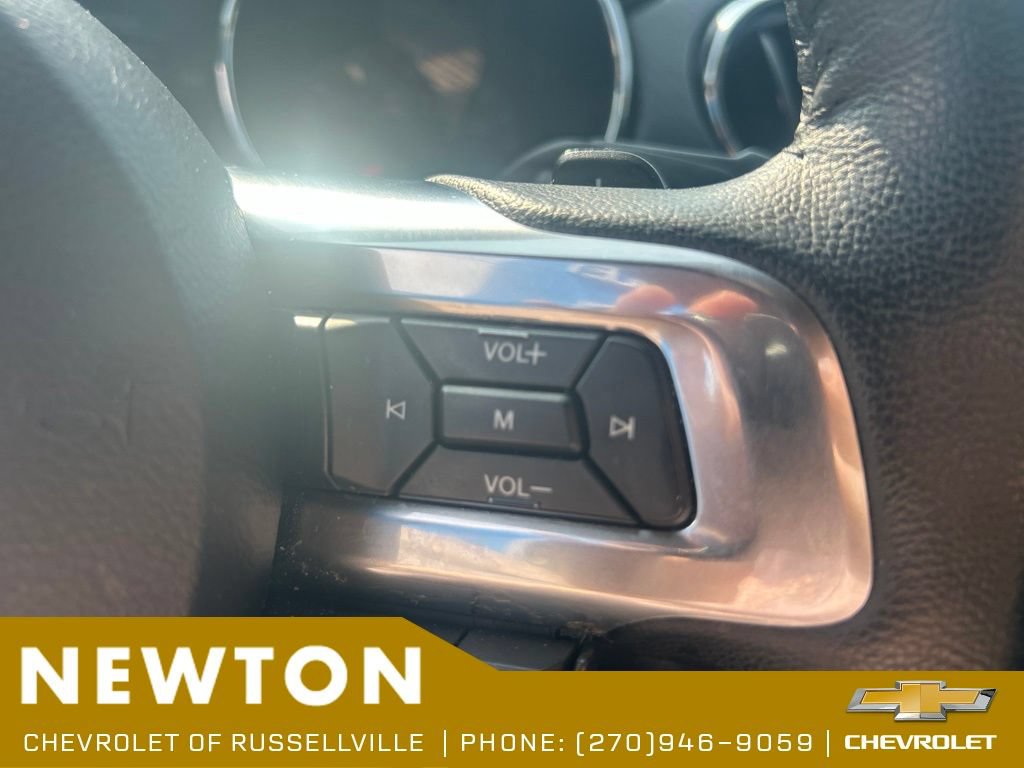 Used 2016 Ford Mustang Coupe RWD image 15