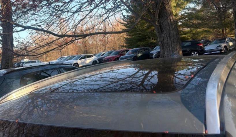 Used 2023 Volvo XC40 B5 Plus w/ Driver Assist Package image 5