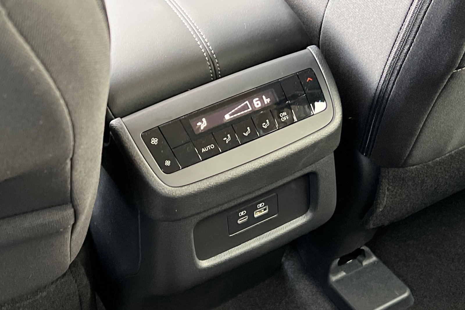 New 2025 Nissan Pathfinder SV image 15