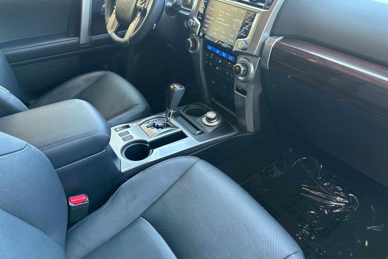 Certified 2022 Toyota 4Runner Limited AWD/4WD image 17