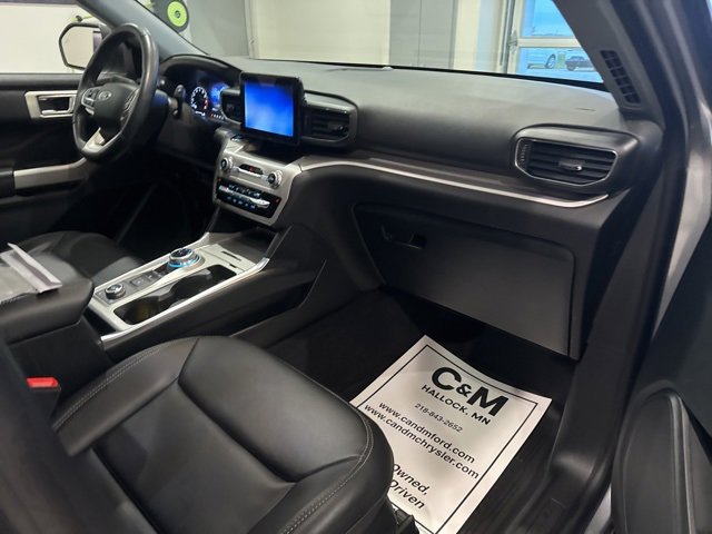 Used 2023 Ford Explorer XLT w/ Equipment Group 202A image 12
