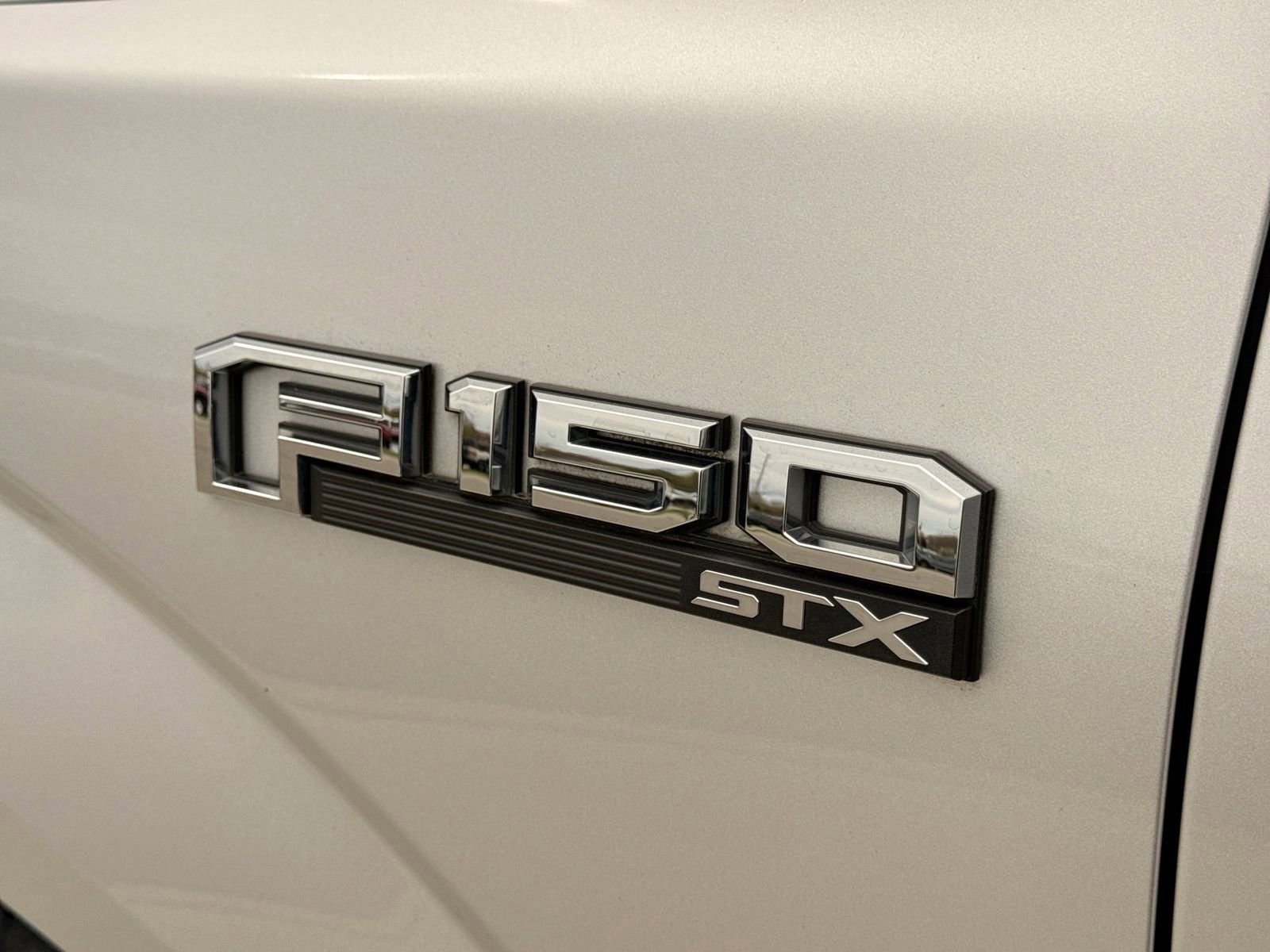 Certified 2018 Ford F150 XL w/ Equipment Group 101A Mid AWD/4WD image 15