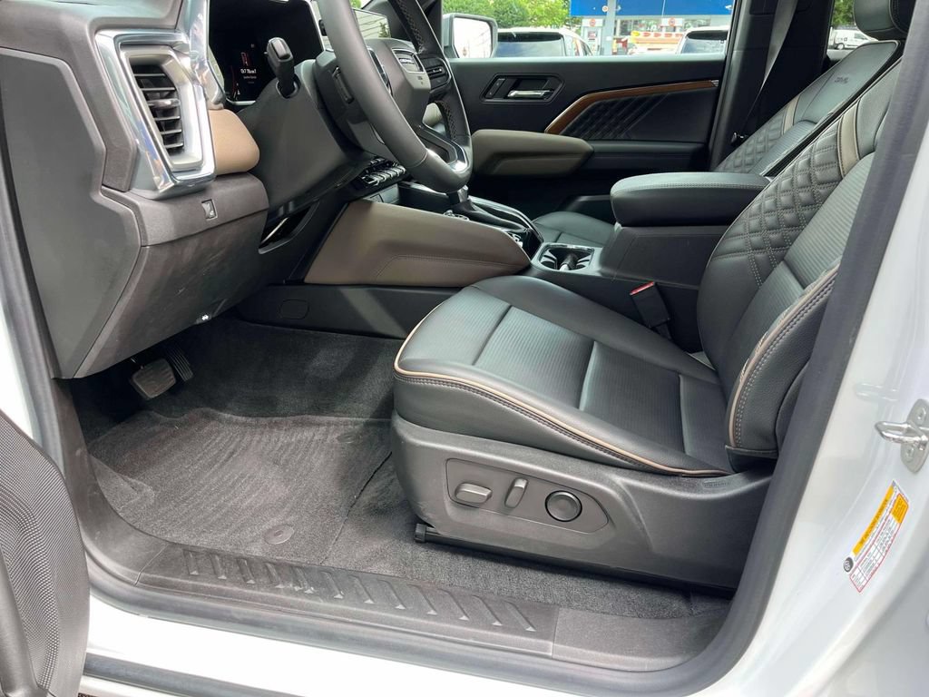 Certified 2023 GMC Canyon Denali AWD/4WD image 25