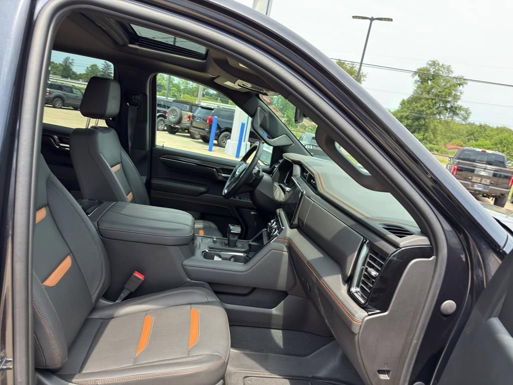 Used 2023 GMC Sierra 1500 AT4 w/ AT4 Preferred Package image 18