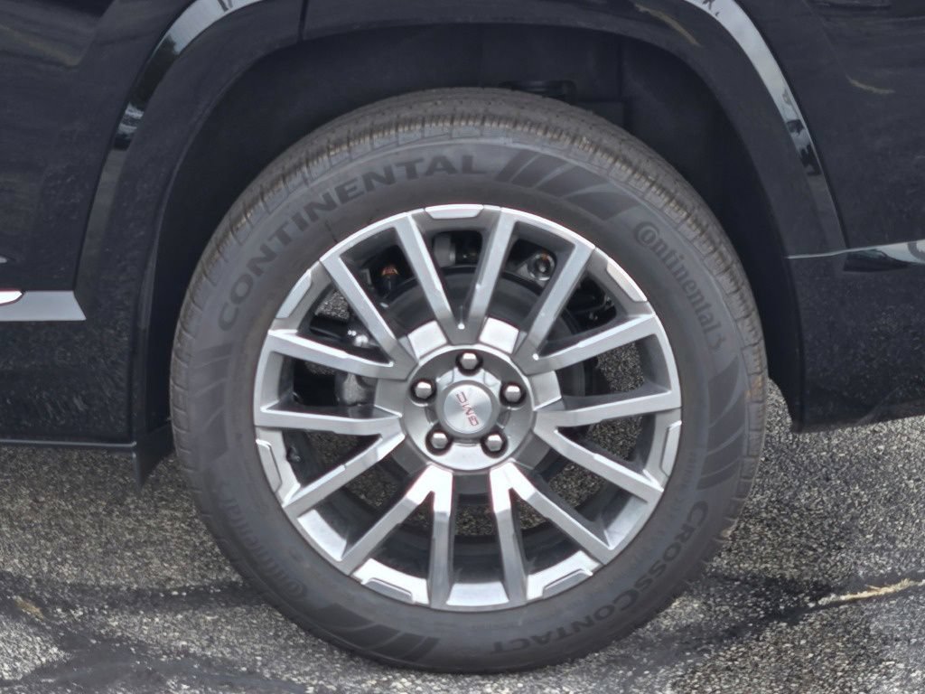 New 2027 GMC Terrain Denali w/ LPO, Floor Liner Package AWD/4WD image 29