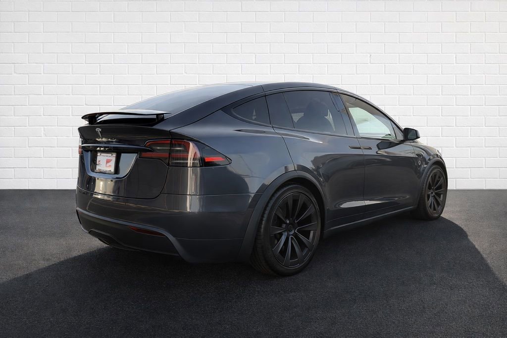 Used 2022 Tesla Model X image 4
