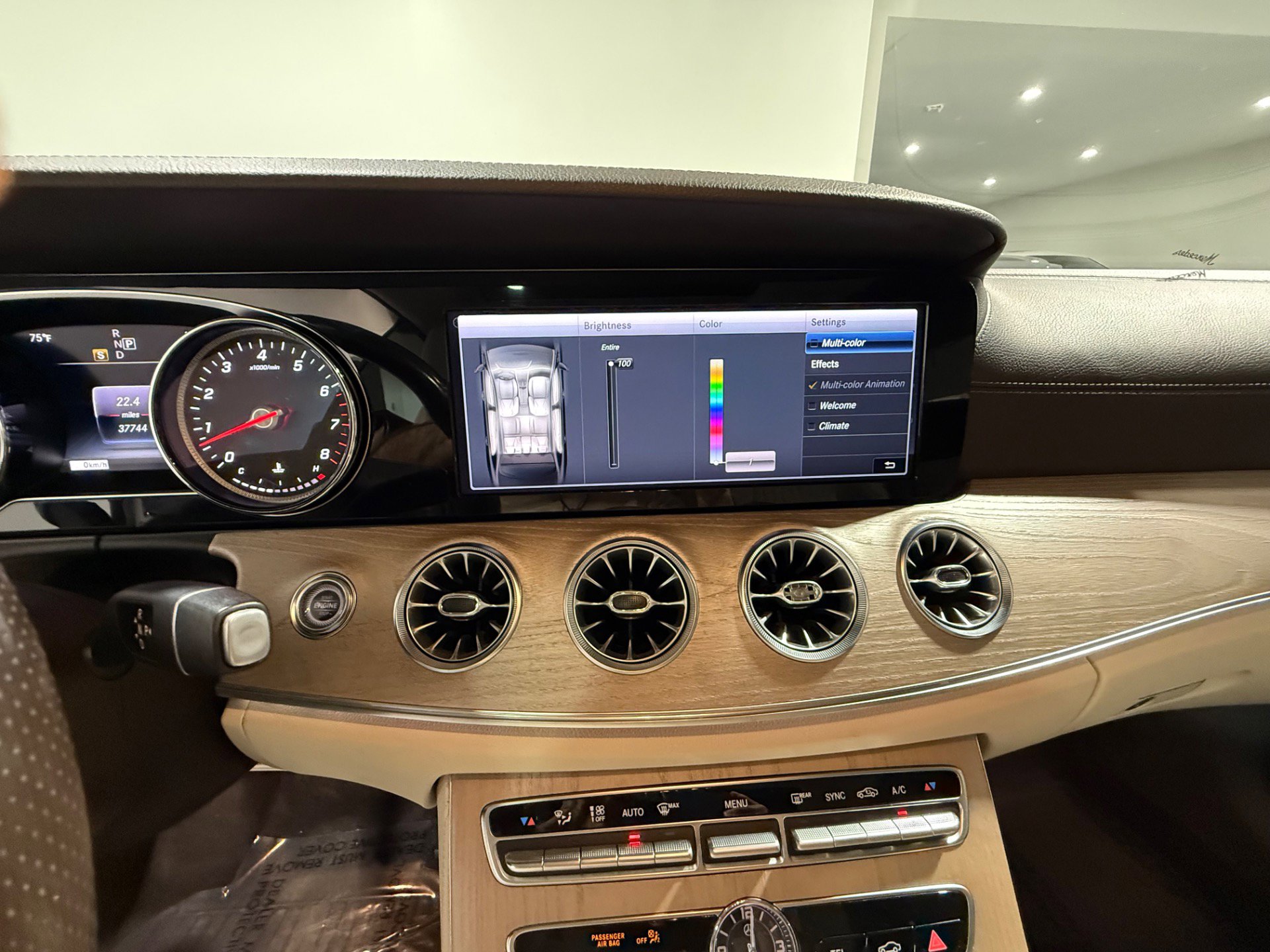 Used 2018 Mercedes-Benz E 400 4MATIC Coupe image 44