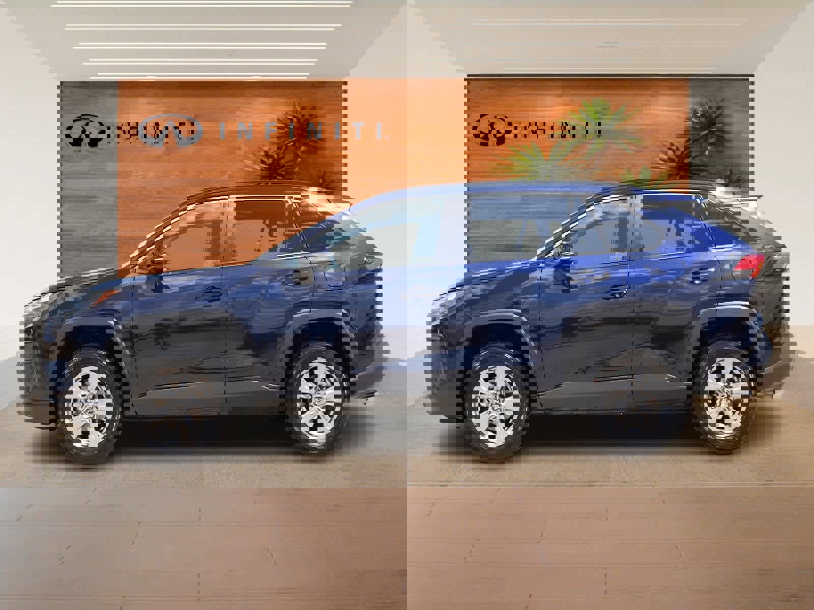 Used 2024 Toyota RAV4 XLE image 4