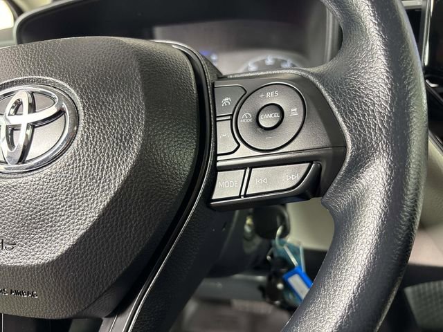 Used 2025 Toyota Corolla LE image 17
