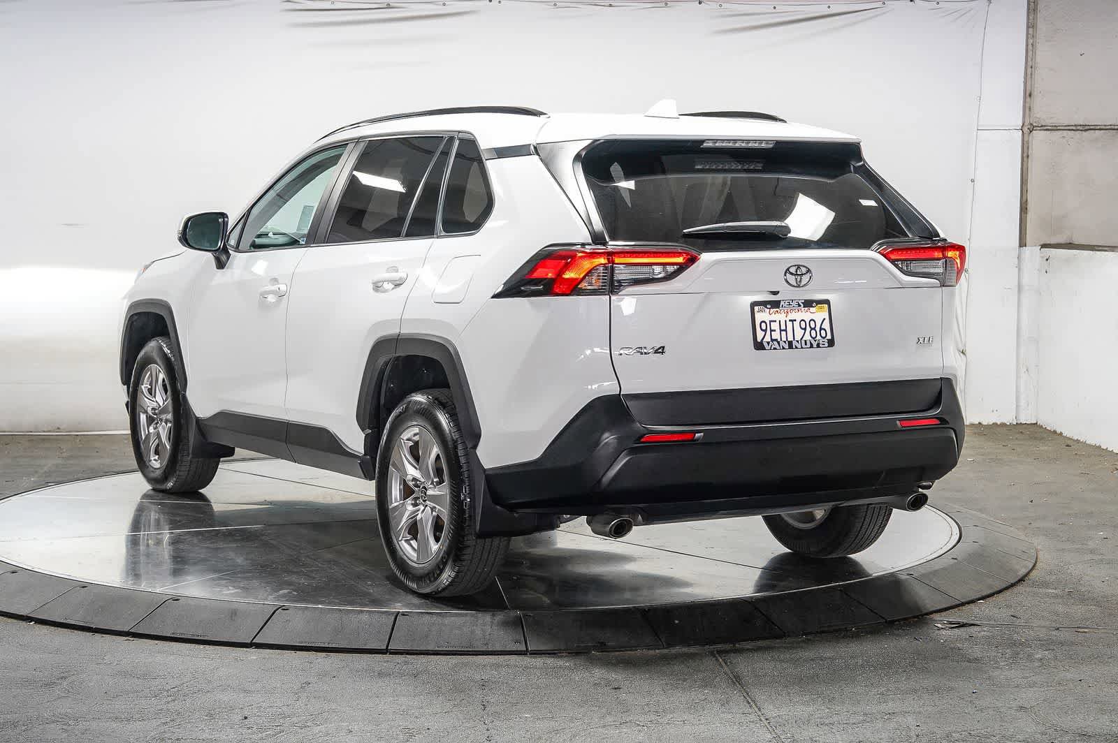 Certified 2023 Toyota RAV4 XLE w/ Convenience Package FWD image 3