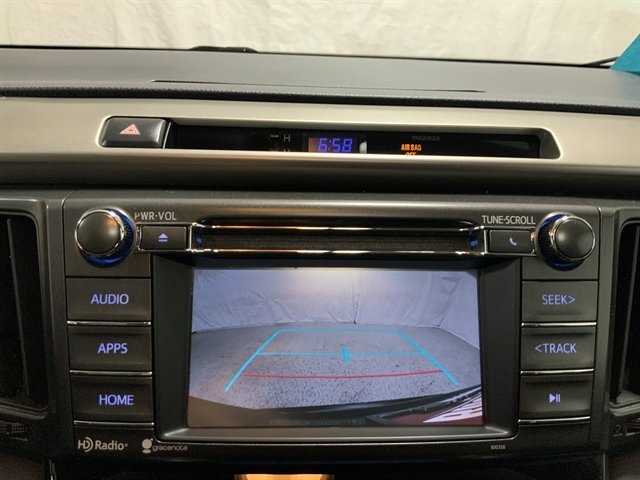 Used 2015 Toyota RAV4 XLE AWD/4WD image 28