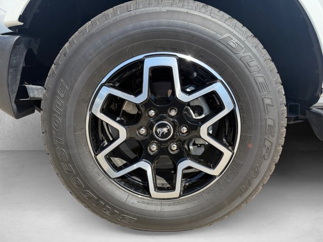 Used 2025 Ford Bronco Outer Banks AWD/4WD image 25