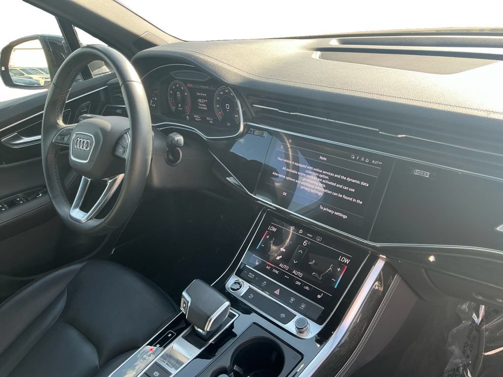 Used 2025 Audi Q7 3.0T Premium Plus AWD/4WD image 17