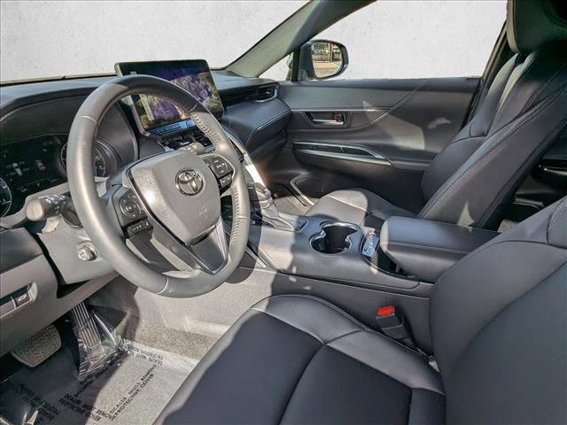 Used 2024 Toyota Venza XLE image 15