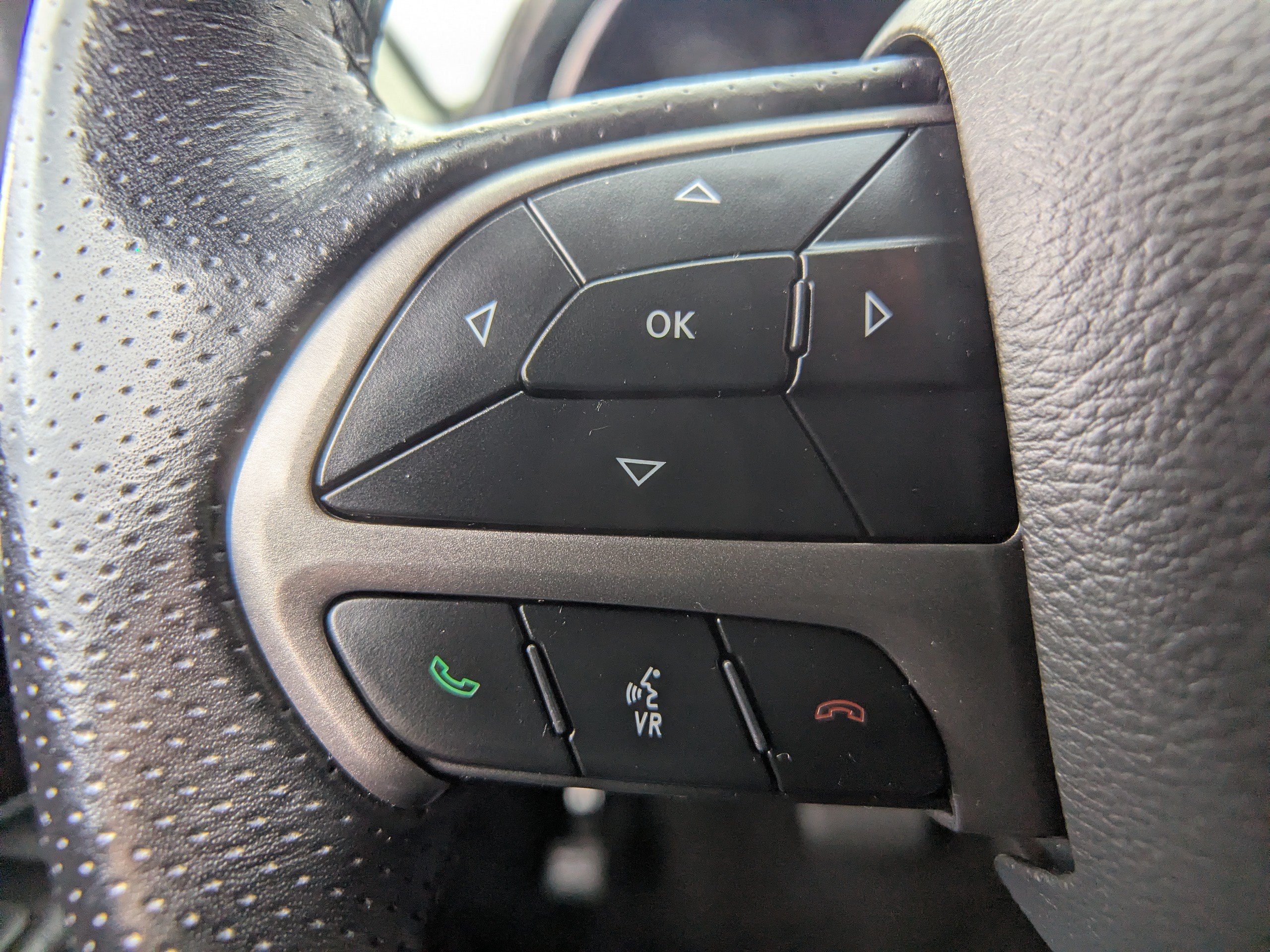 Used 2022 Dodge Durango SXT AWD/4WD image 25