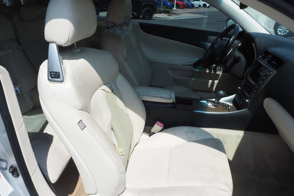Used 2010 Lexus IS 250C RWD image 18