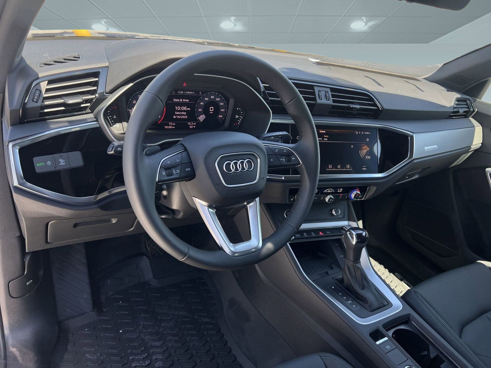 New 2025 Audi Q3 2.0T Premium image 4